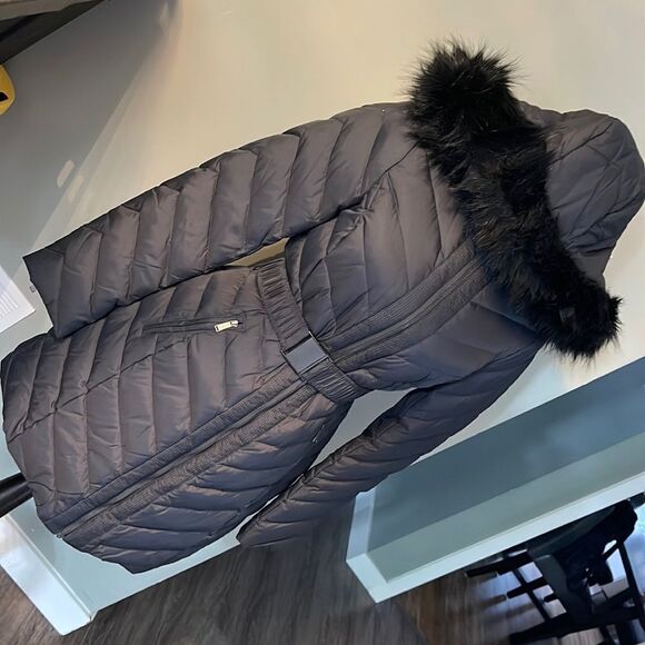 Dkny Faux Fur Gilet Hooded Coat- small .NEW - Picture 1 of 3